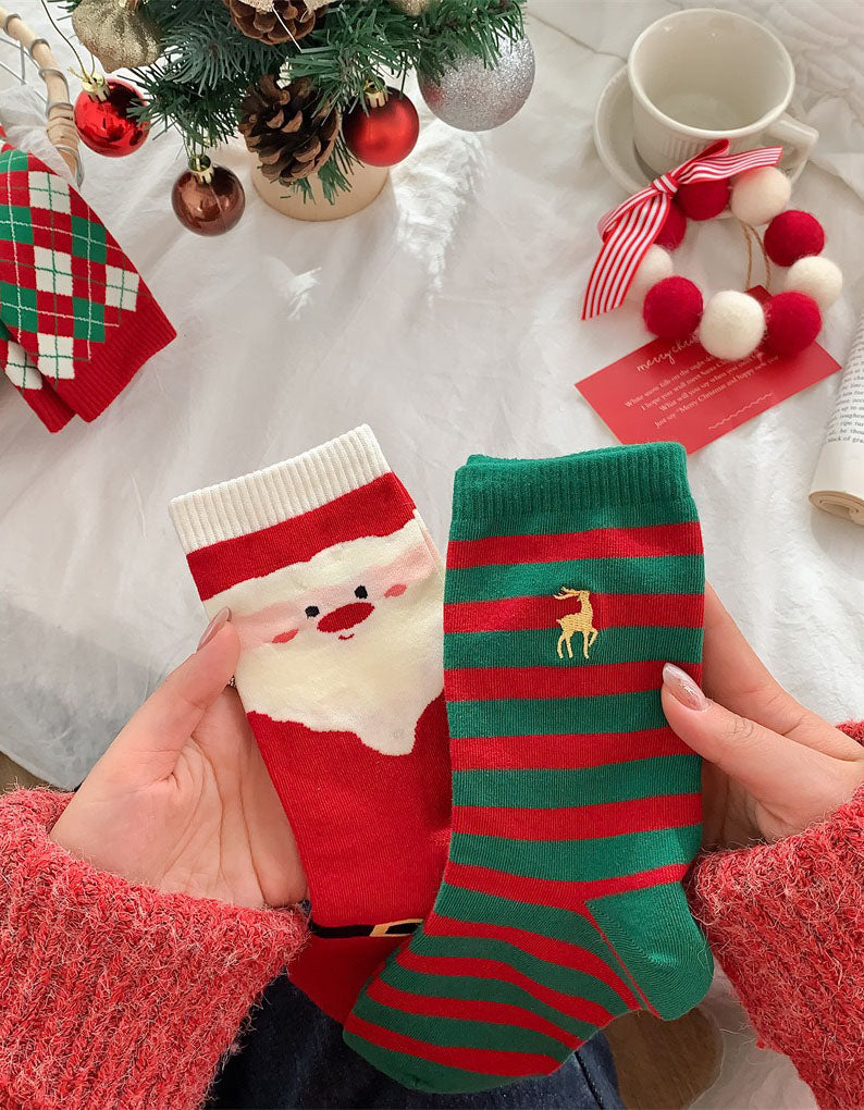 2 Pairs Women's Cute Santa Christmas Patterned Crew Socks