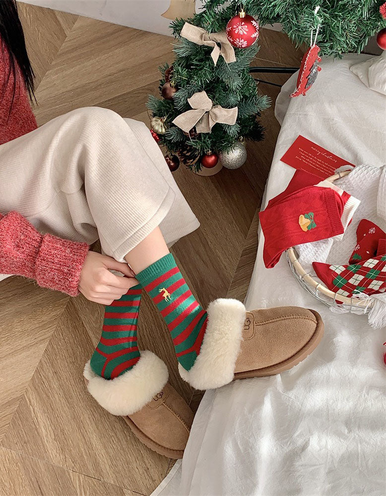 2 Pairs Women's Cute Santa Christmas Patterned Crew Socks