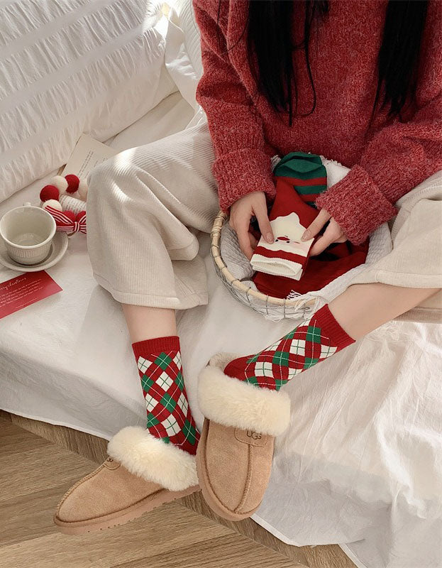2 Pairs Women's Cute Santa Christmas Patterned Crew Socks