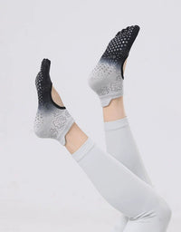 Breathable five finger yoga socks with anti slip sole