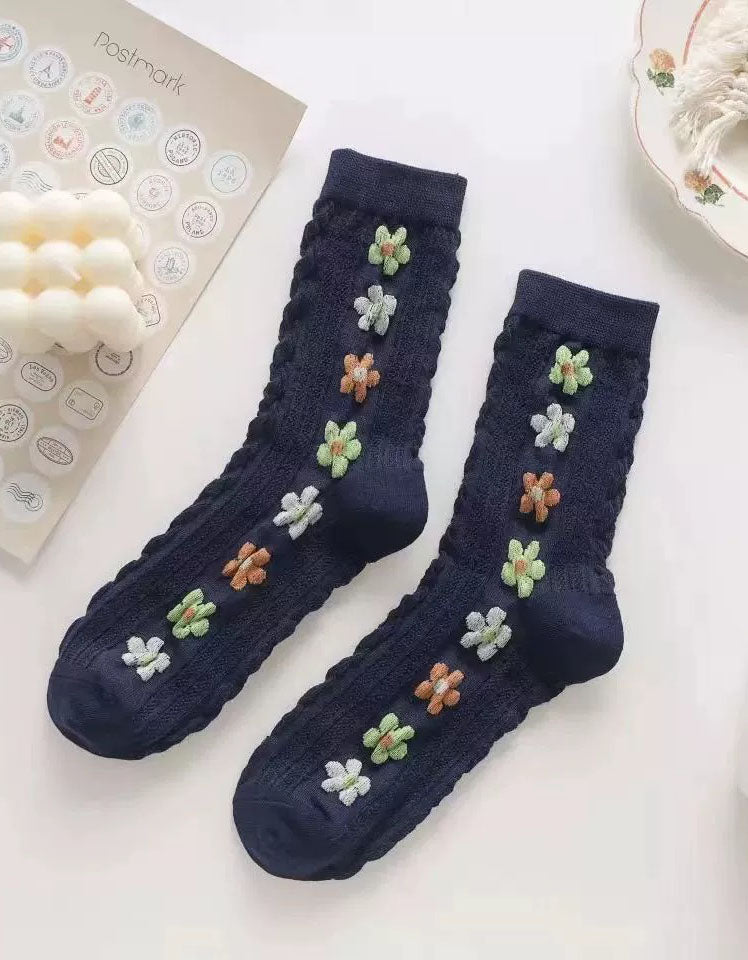 Navy Cozy vintage flower socks for casual daily outfits