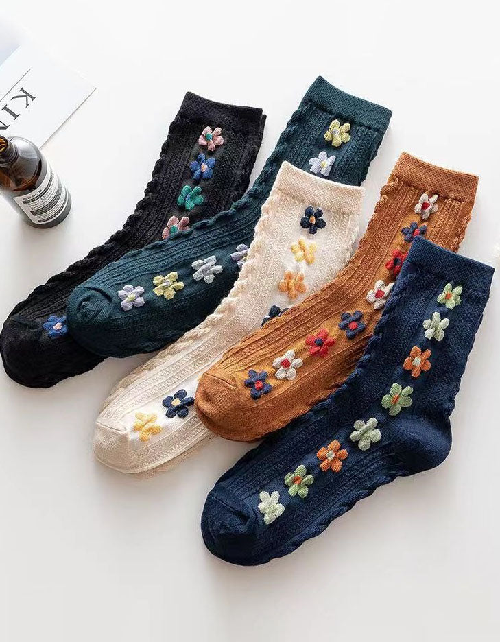 Vintage floral embroidered cotton socks set for women
