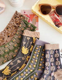 Women’s Aesthetic Floral Socks – Soft Cotton Cute Socks Pack