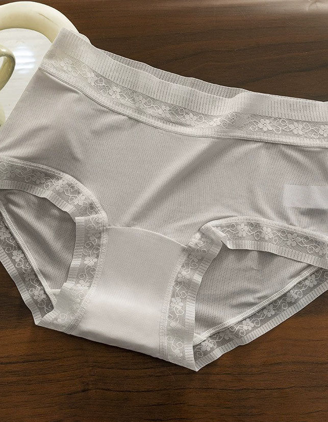 High-Waist Women’s Panties with Delicate Lace Finish