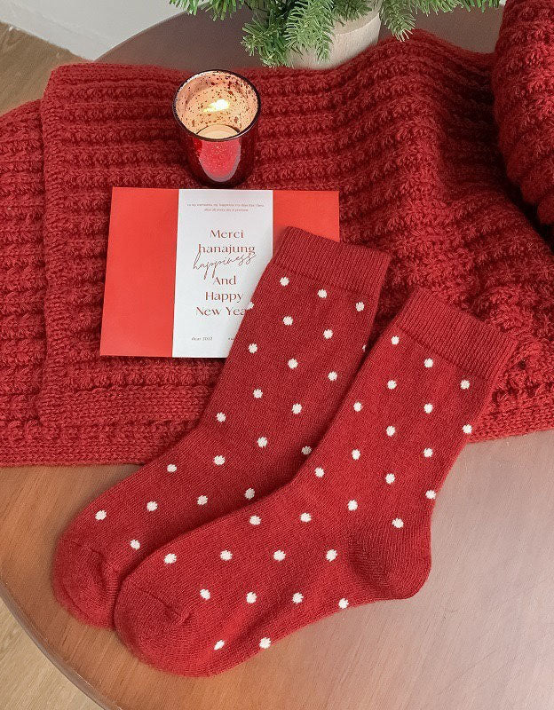 2 Pairs Women’s Warm Red Christmas Knitted Socks