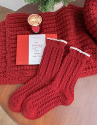 2 Pairs Women’s Warm Red Christmas Knitted Socks