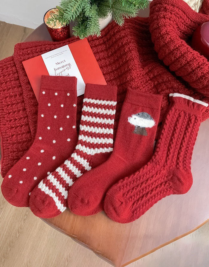 2 Pairs Women’s Warm Red Christmas Knitted Socks