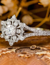 Women's Handmade Elegant Christmas Snowflake Ring