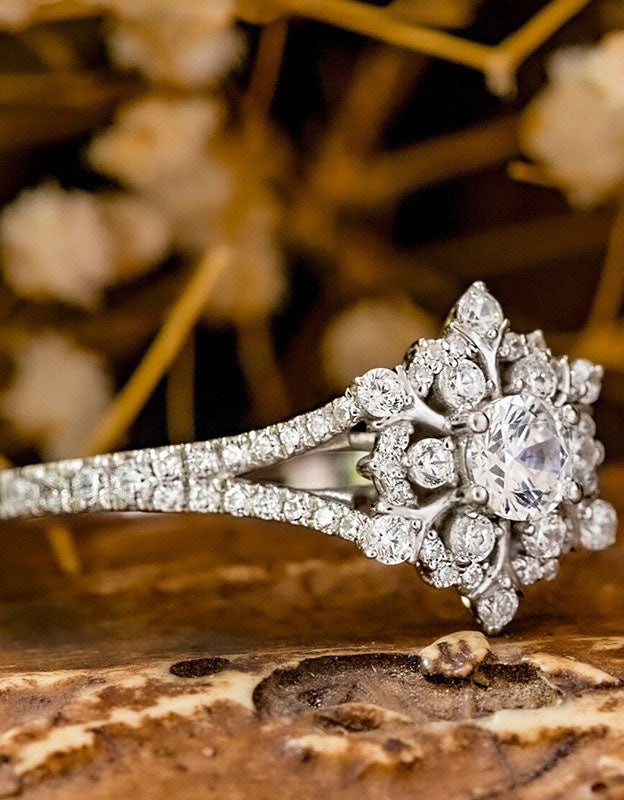 Women's Handmade Elegant Christmas Snowflake Ring