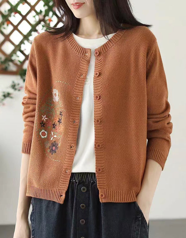 Casual Artsy Embroidery Knitted O-Neck Sweater