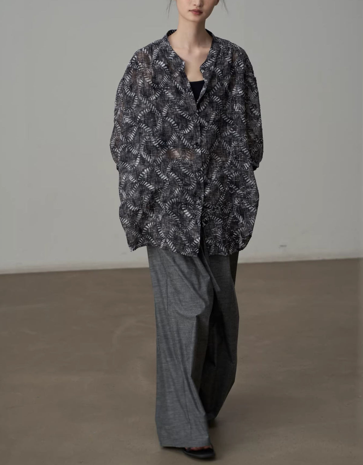 Loose Fit Abstract Print Blouse Breathable Casual Top