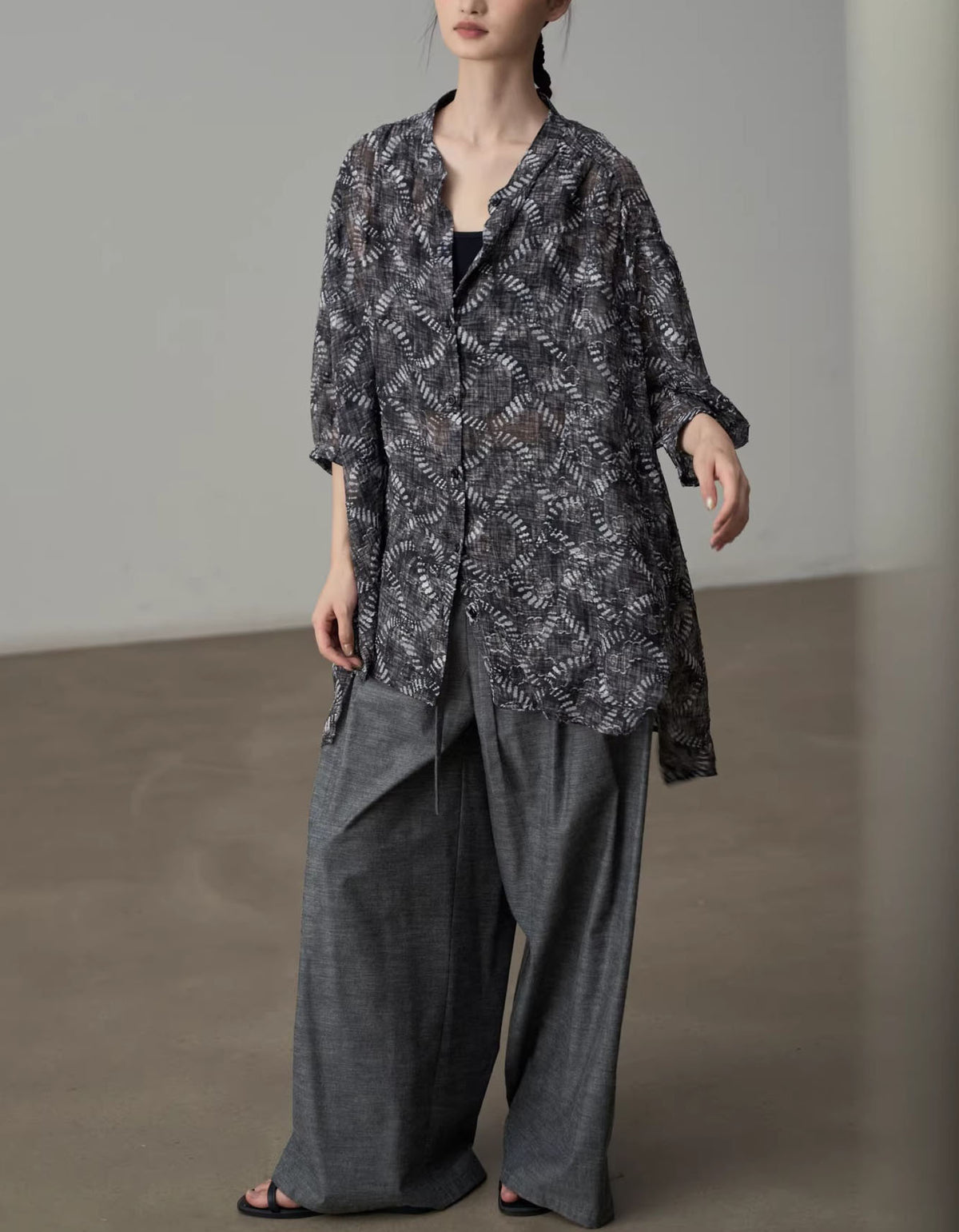 Women’s Lightweight Patterned Button Down Shirt Loose