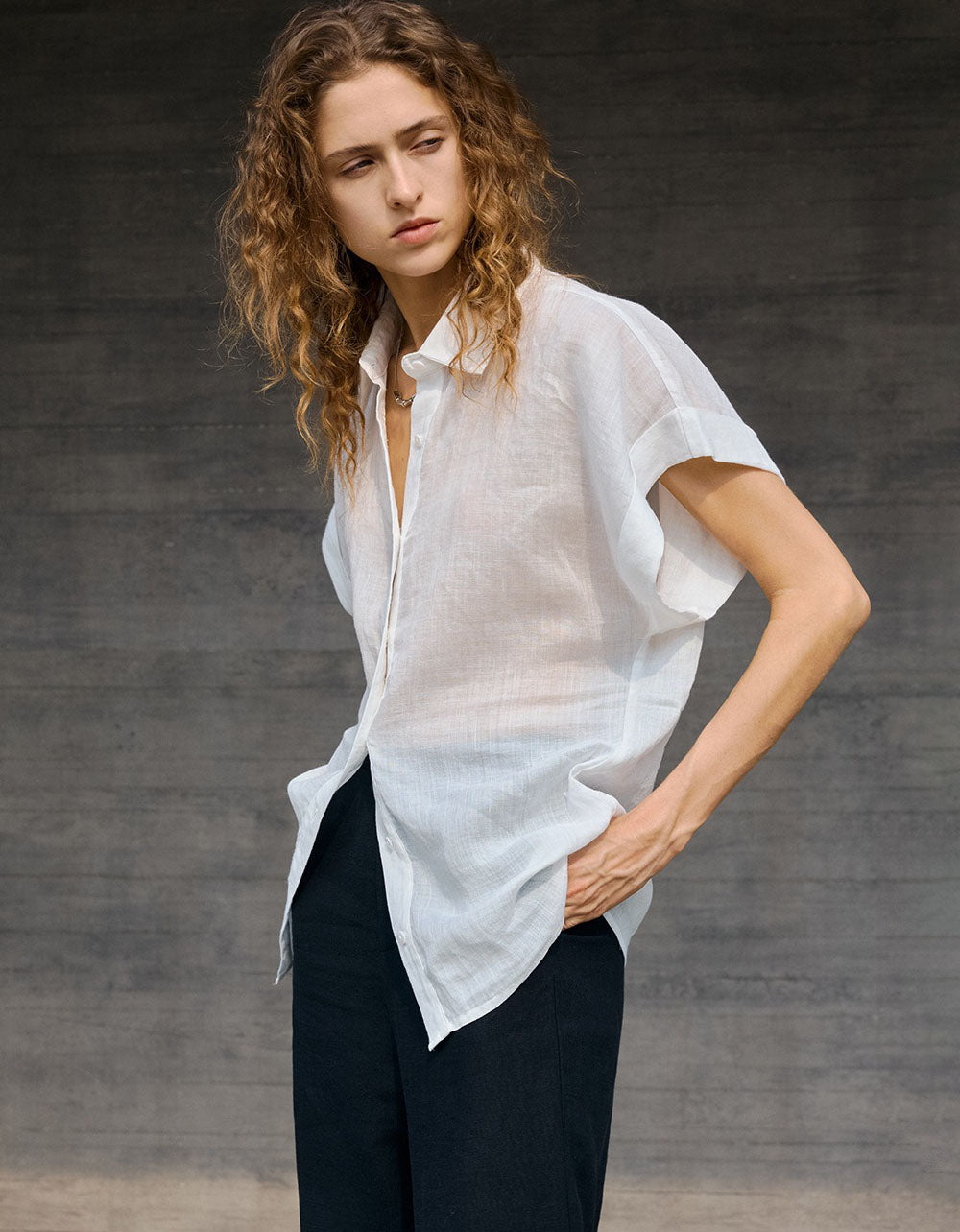 minimalist white linen button up shirt women outfit