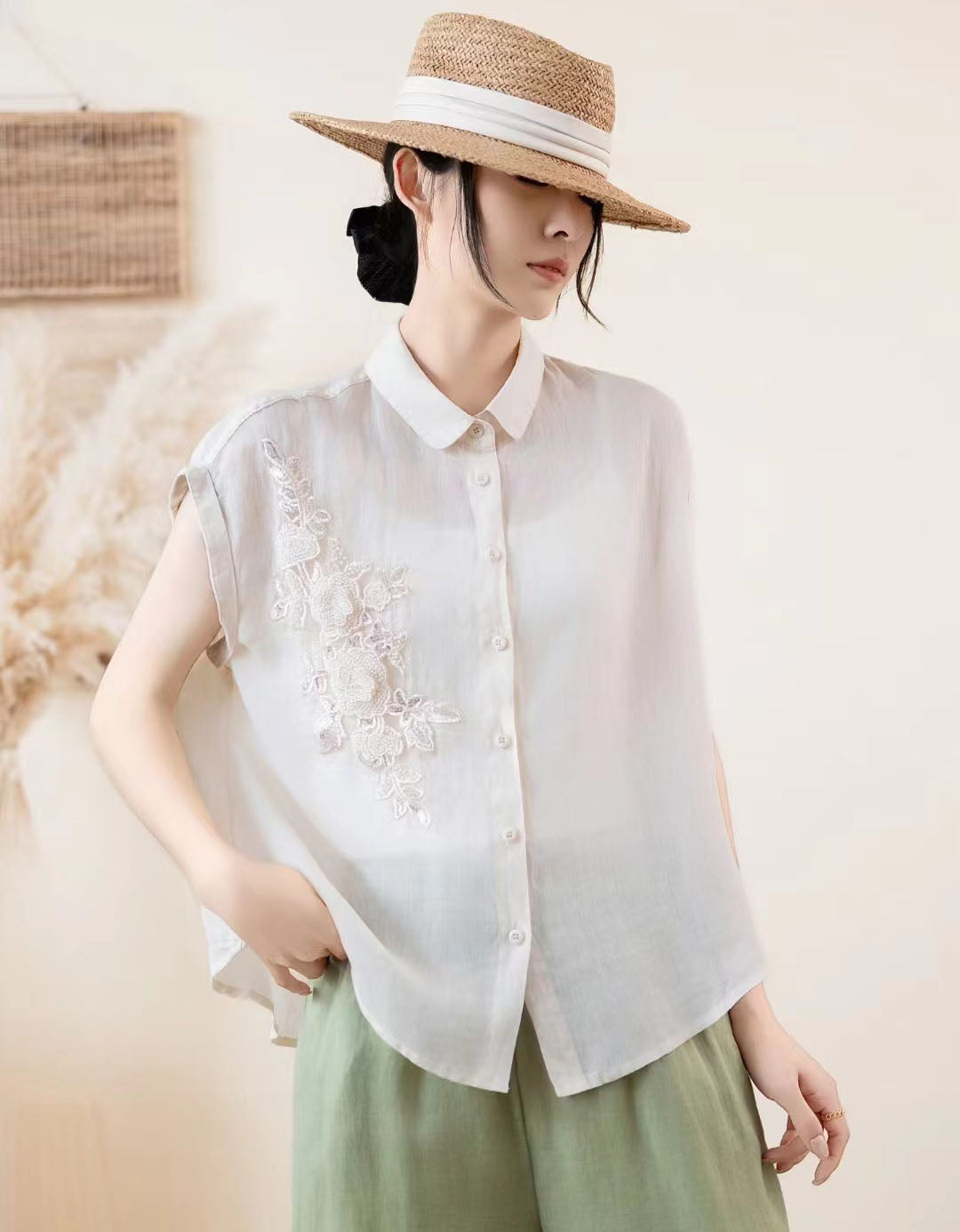 Women’s Loose Fit Linen Blouse – Embroidered Sleeveless Summer Top