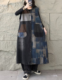 Large front patch pockets on women’s vintage denim hooded dress