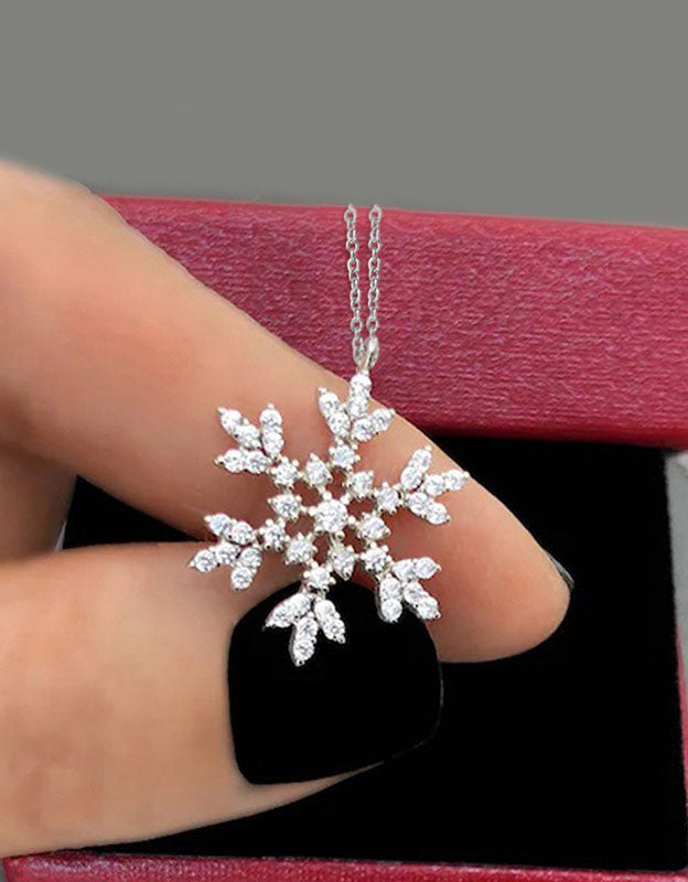 Christmas Women’s Crystal Snowflake Pendant Necklace