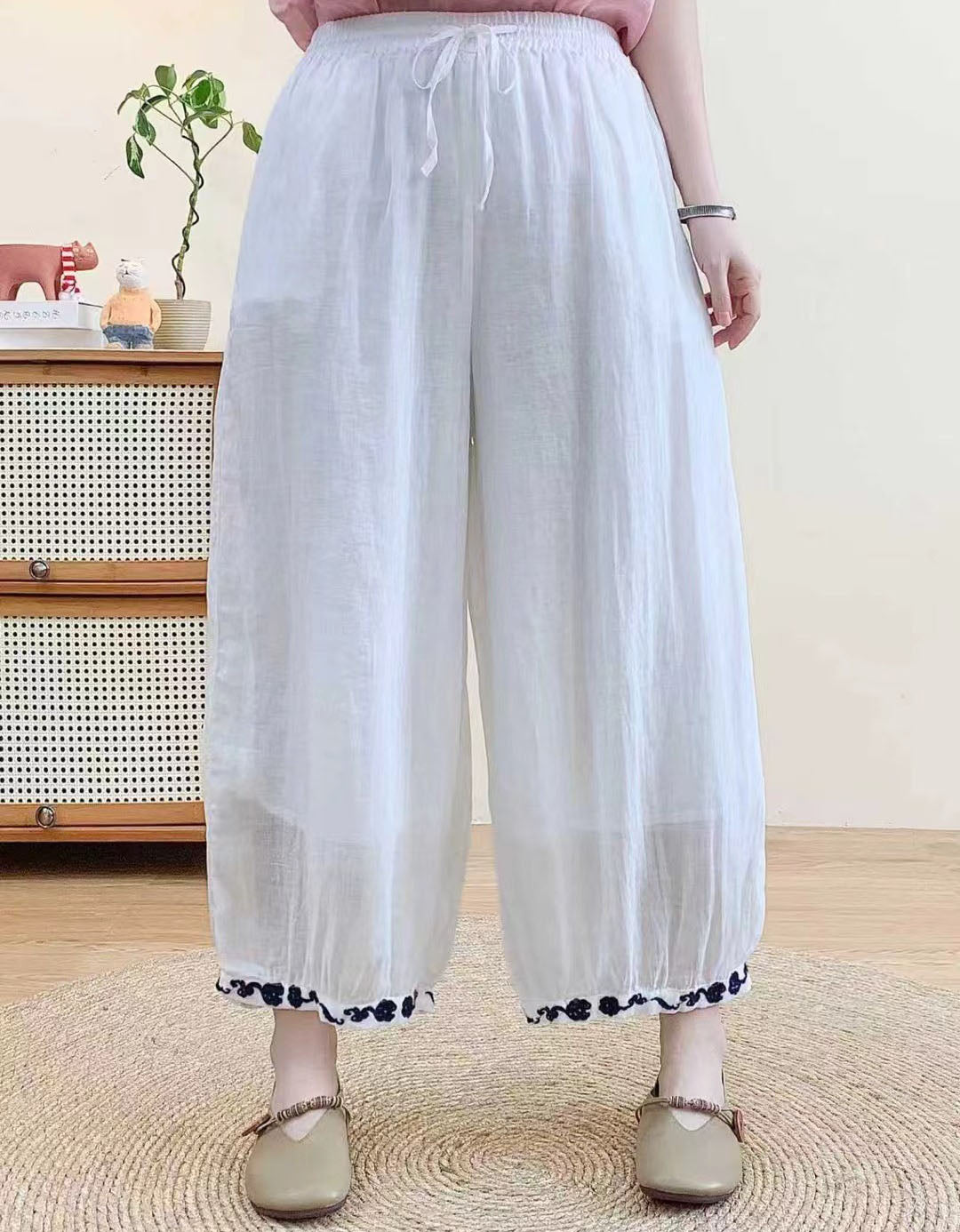 Women’s breathable wide leg lantern pants for everyday comfort and travel