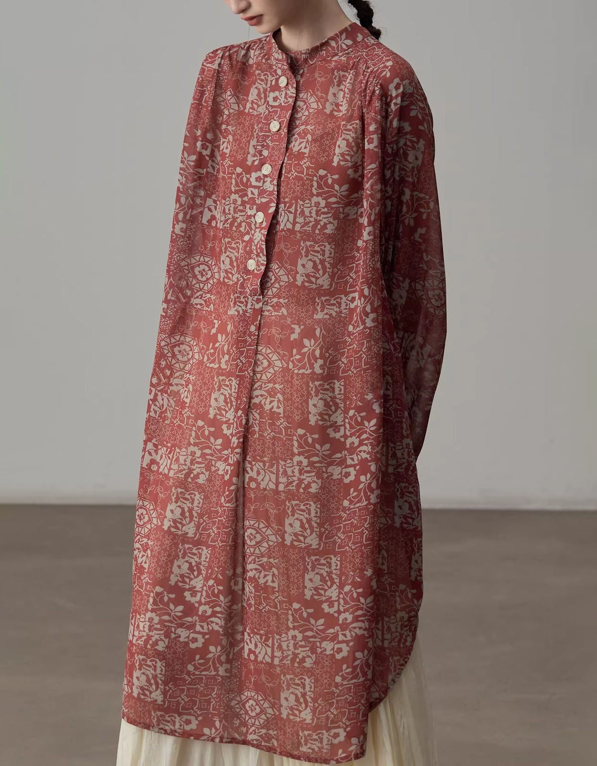 Elegant floral linen dress relaxed fit everyday wear
