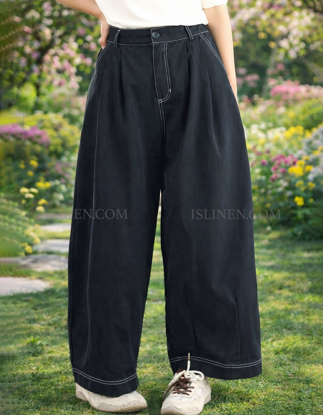 Women wearing high waist wide leg linen pants navy