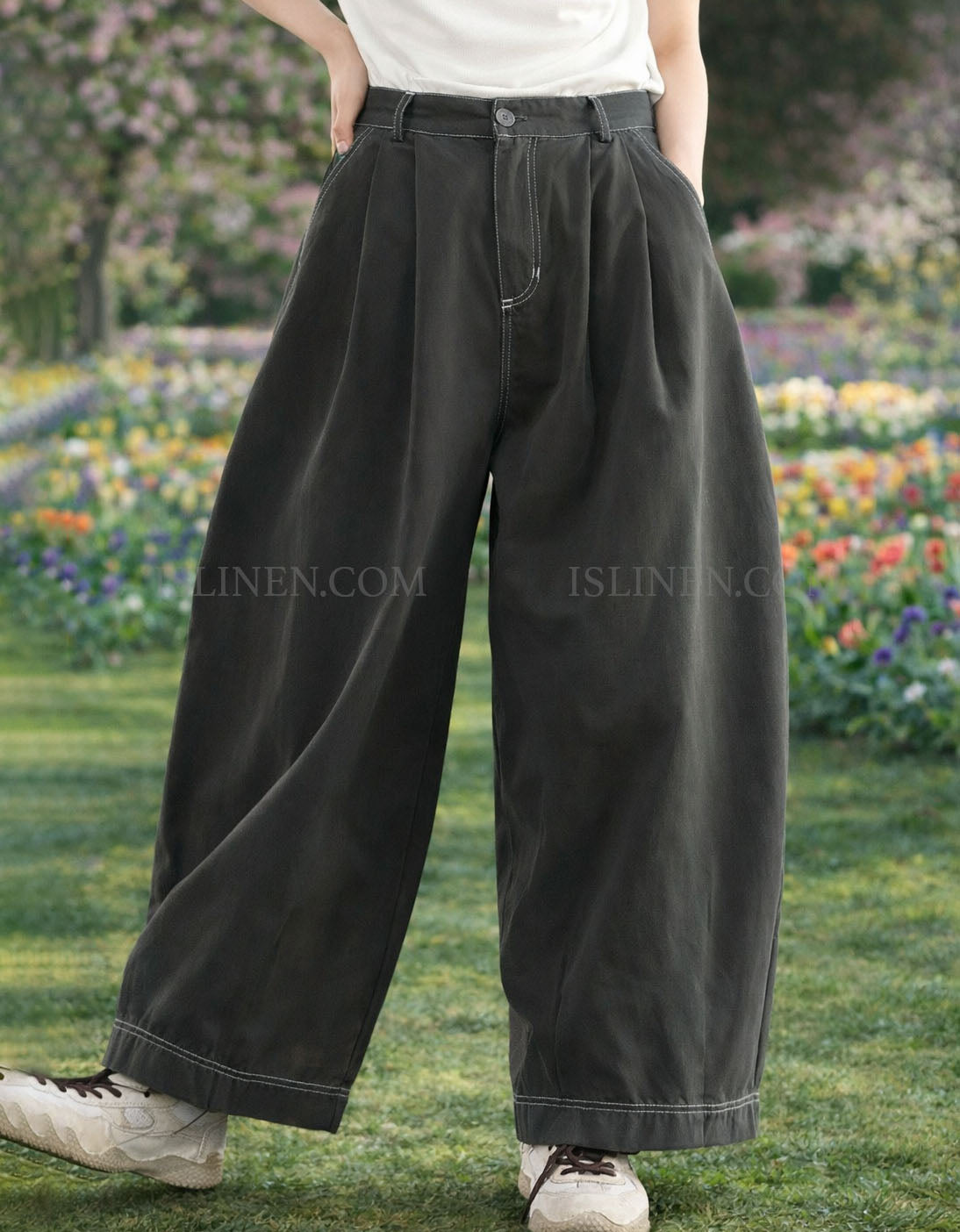 Women wearing high waist wide leg linen pants gray