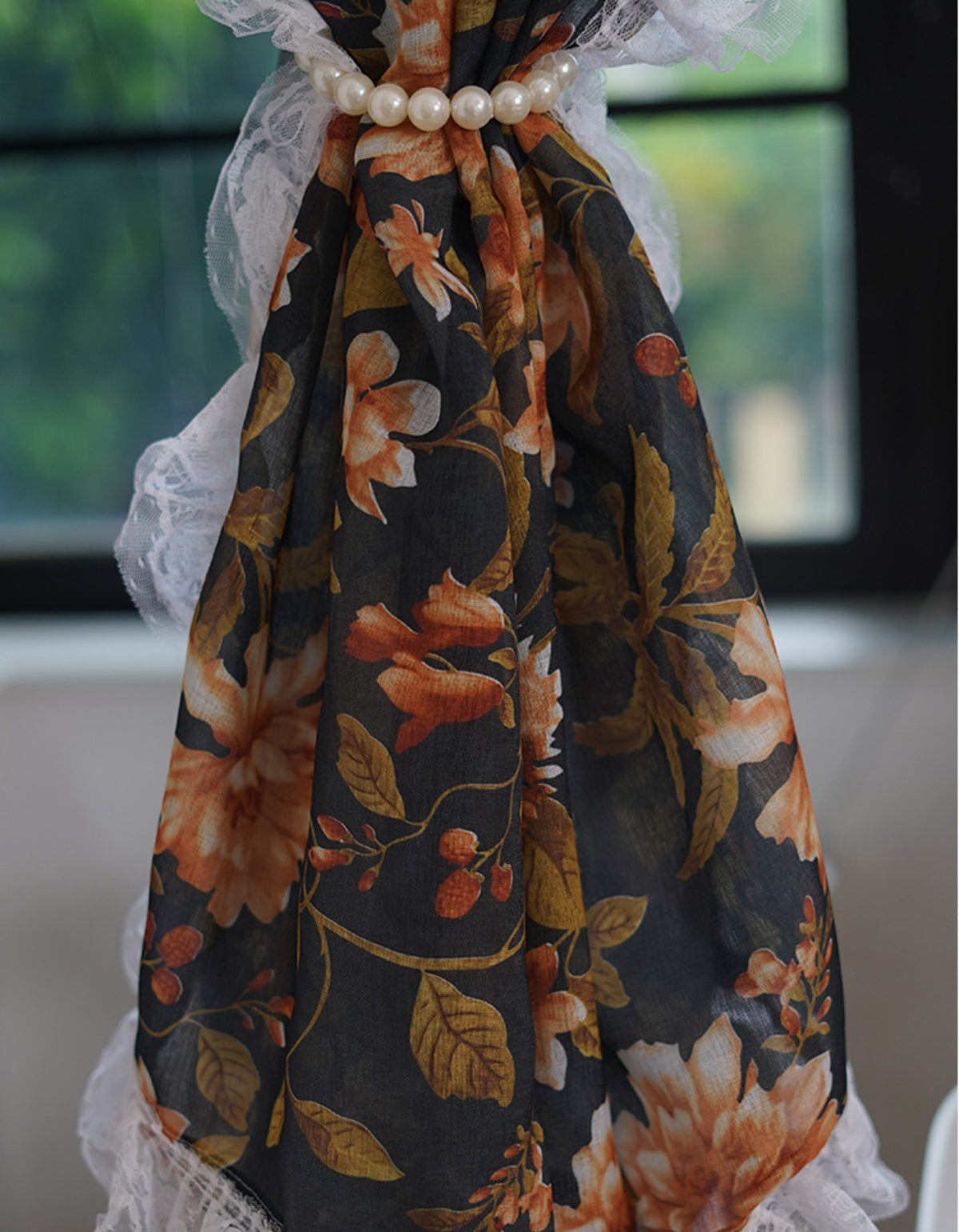 Elegant Vintage Floral Print Curtain with Lace Trim