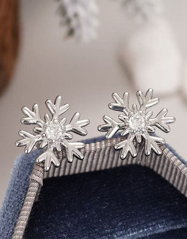 Handmade Sparkling Christmas Snowflake Earrings for Women