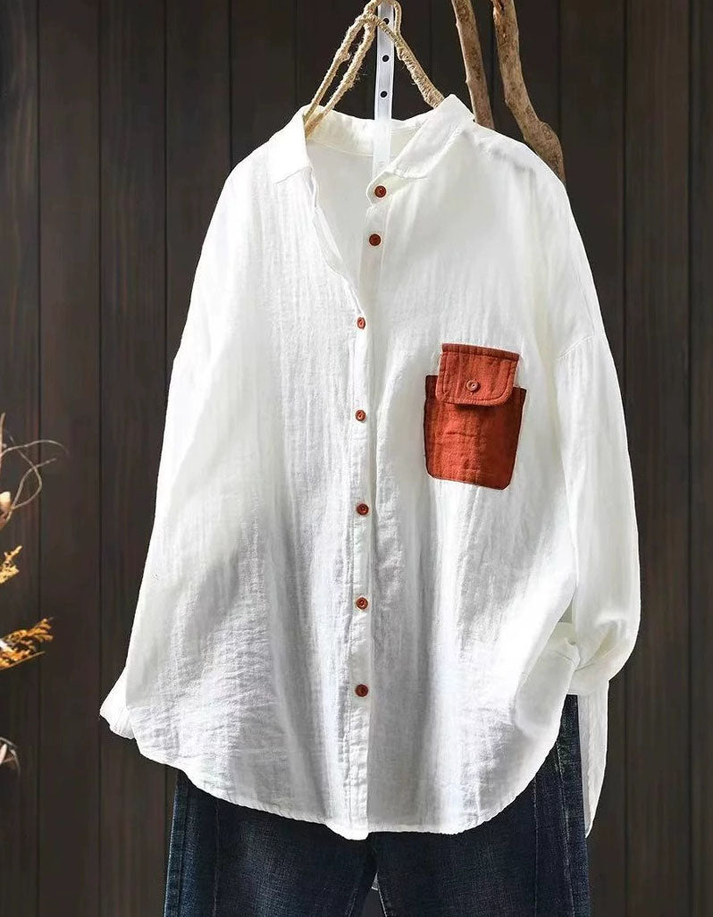 Loose fit white linen shirt with wooden buttons casual style