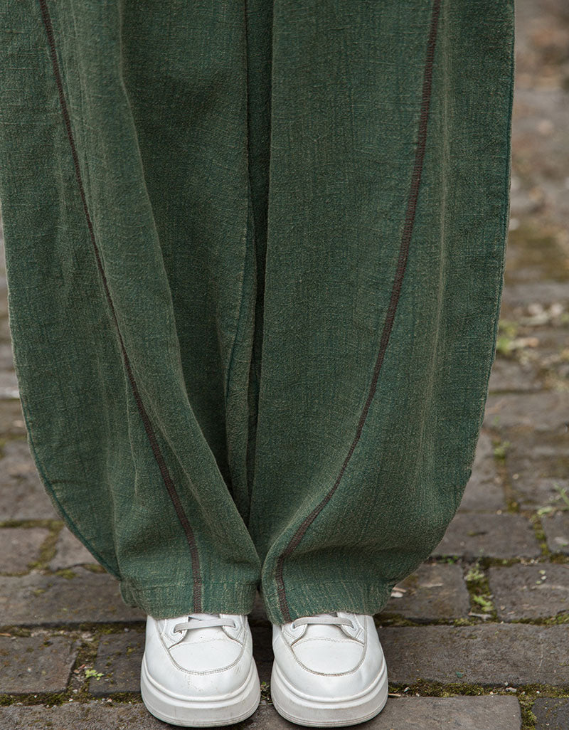 Comfortable cotton harem pants women elastic waistband close-up