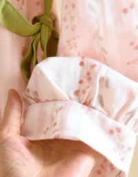 Close-up of Loose Floral Cotton Gauze Long Sleeve Kimono Pajama Set