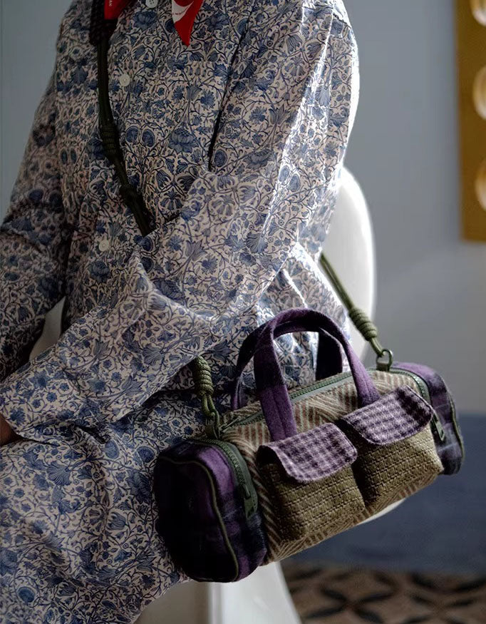 Rustic winter handbag for casual outfits