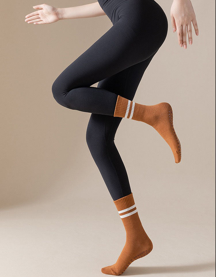 Anti-Slip Yoga Socks Women Soft Stretch Fitness Socks