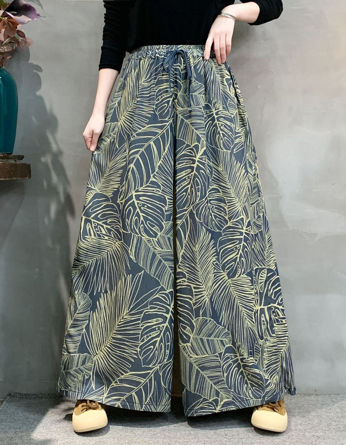 Women Leaf Print Wide Leg Pants Elastic Waist