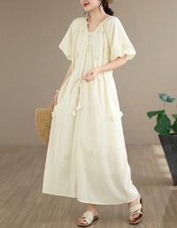 Blue vintage style dress with comfortable loose silhouette