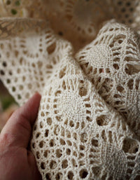 Rideau imprimé floral rustique de style campagnard avec pompon
