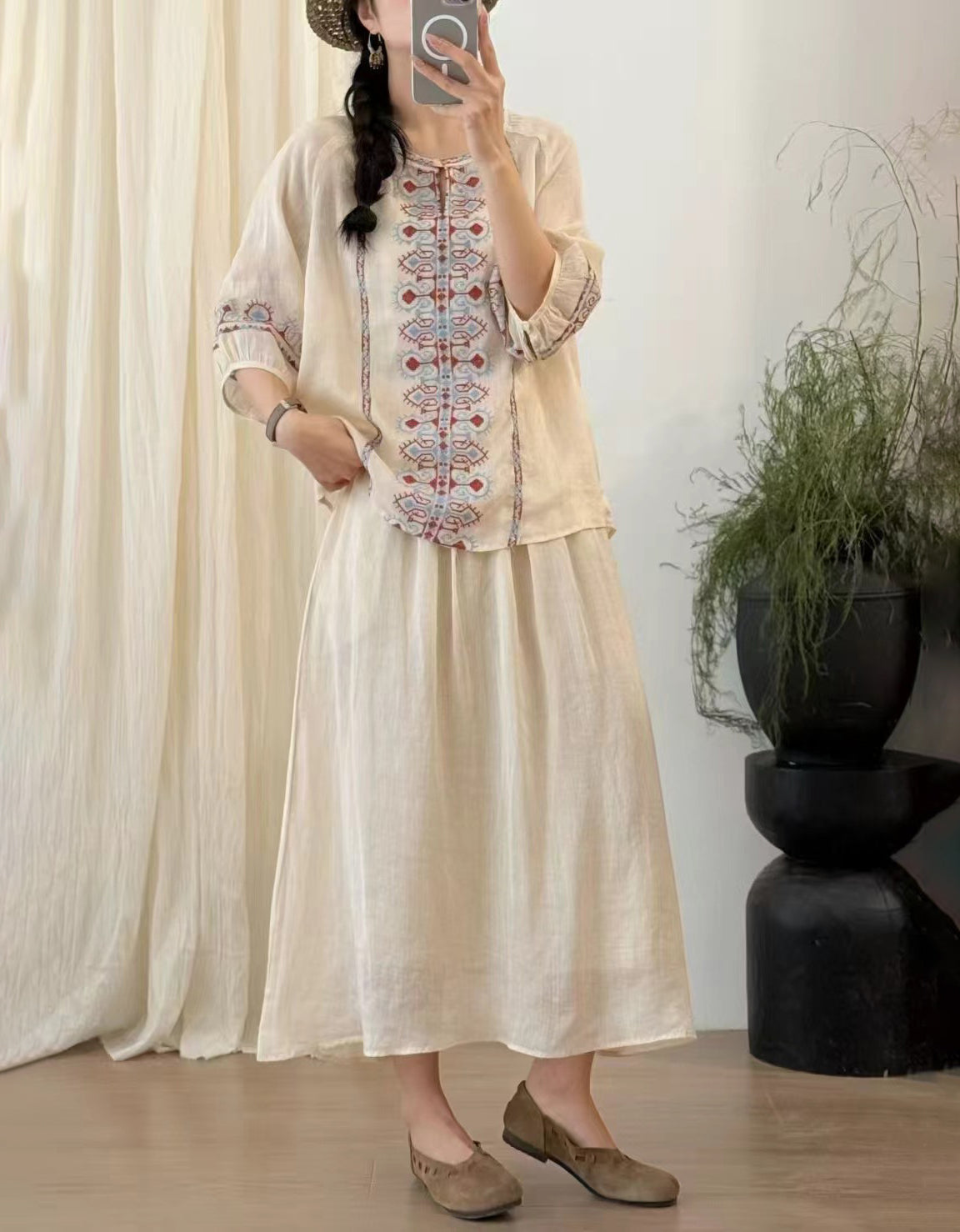Vintage Lightweight Embroidered Ramie Linen Blouse