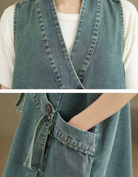Functional side pocket on women denim dress