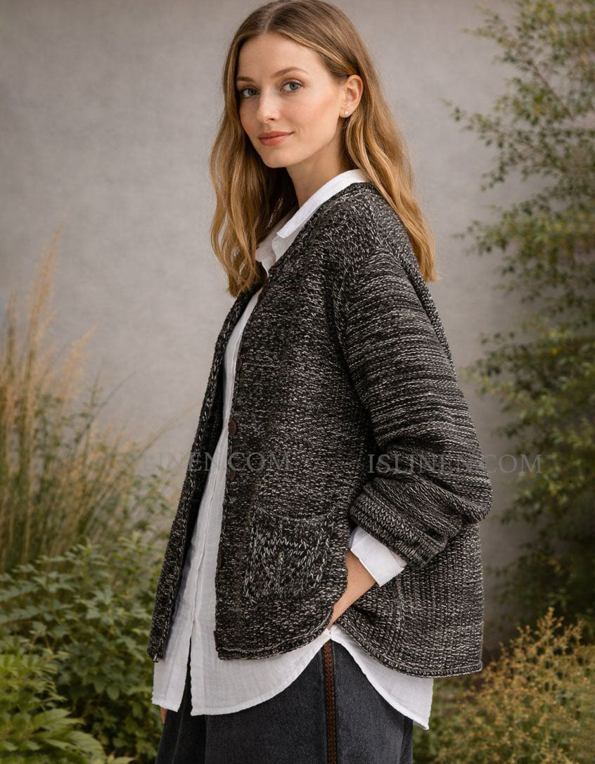 Women casual knit cardigan with pockets for everyday wear