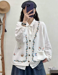 Women's Embroidered Knit Vest Button Front Pockets