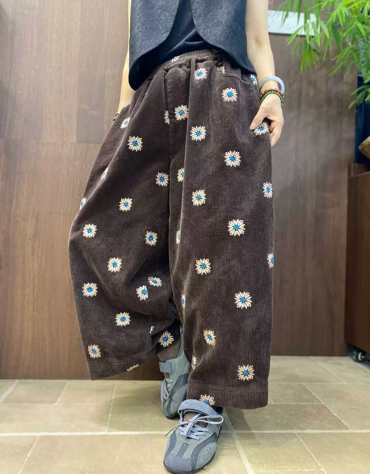 Women's Casual Embroidered Corduroy Wide Leg Trousers