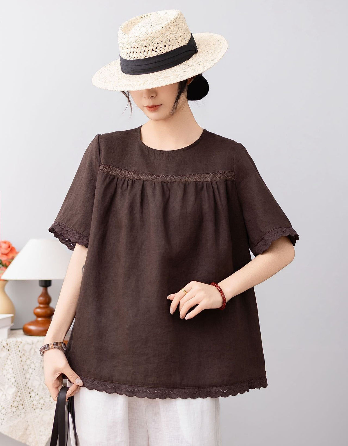 Elegant minimalist linen blouse outfit styling
