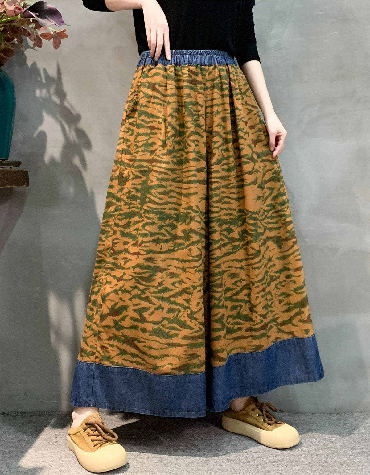 Women Brown Floral Palazzo Pants Denim Hem Loose Fit