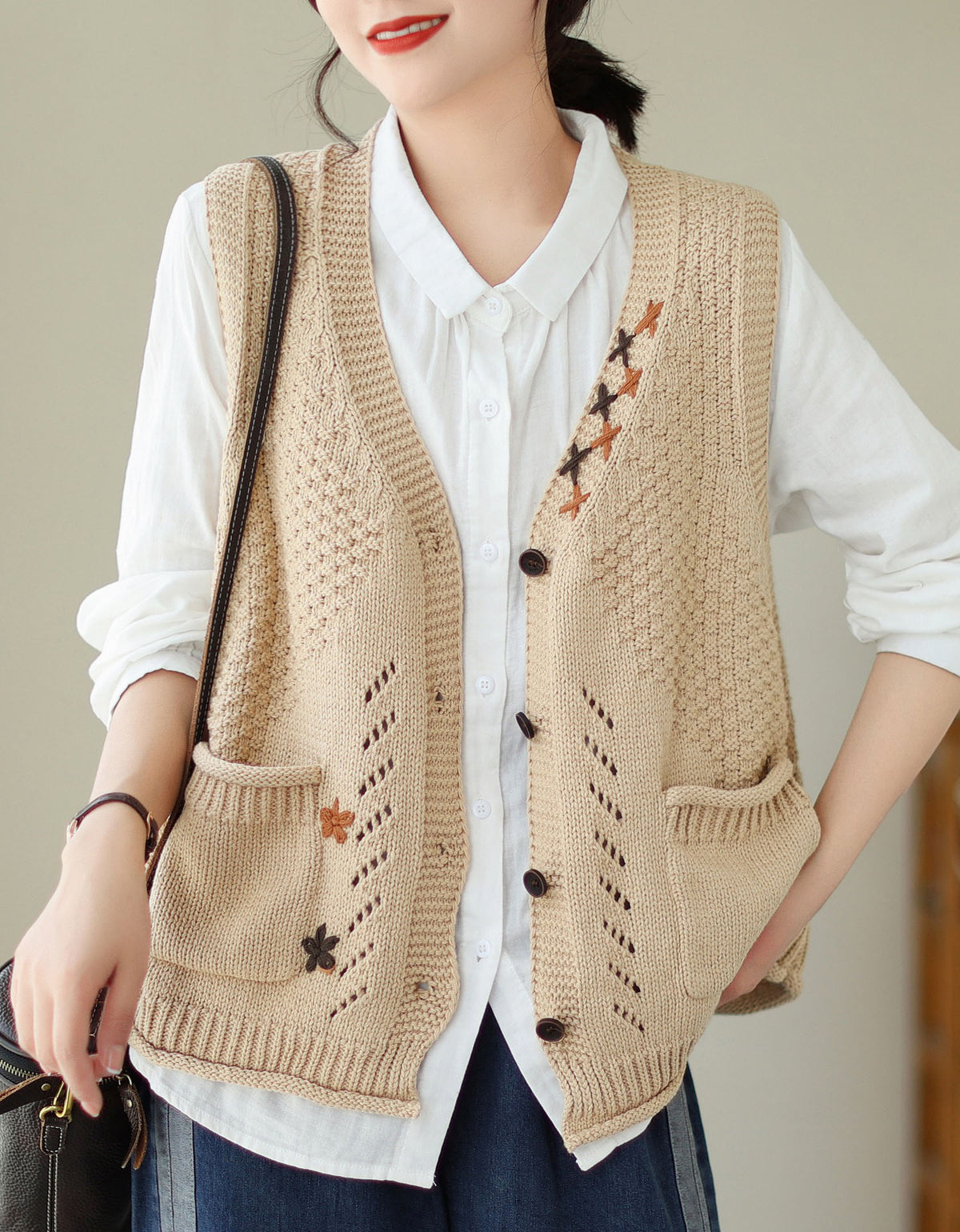 Women’s Green Sweater Vest Casual Embroidered Style