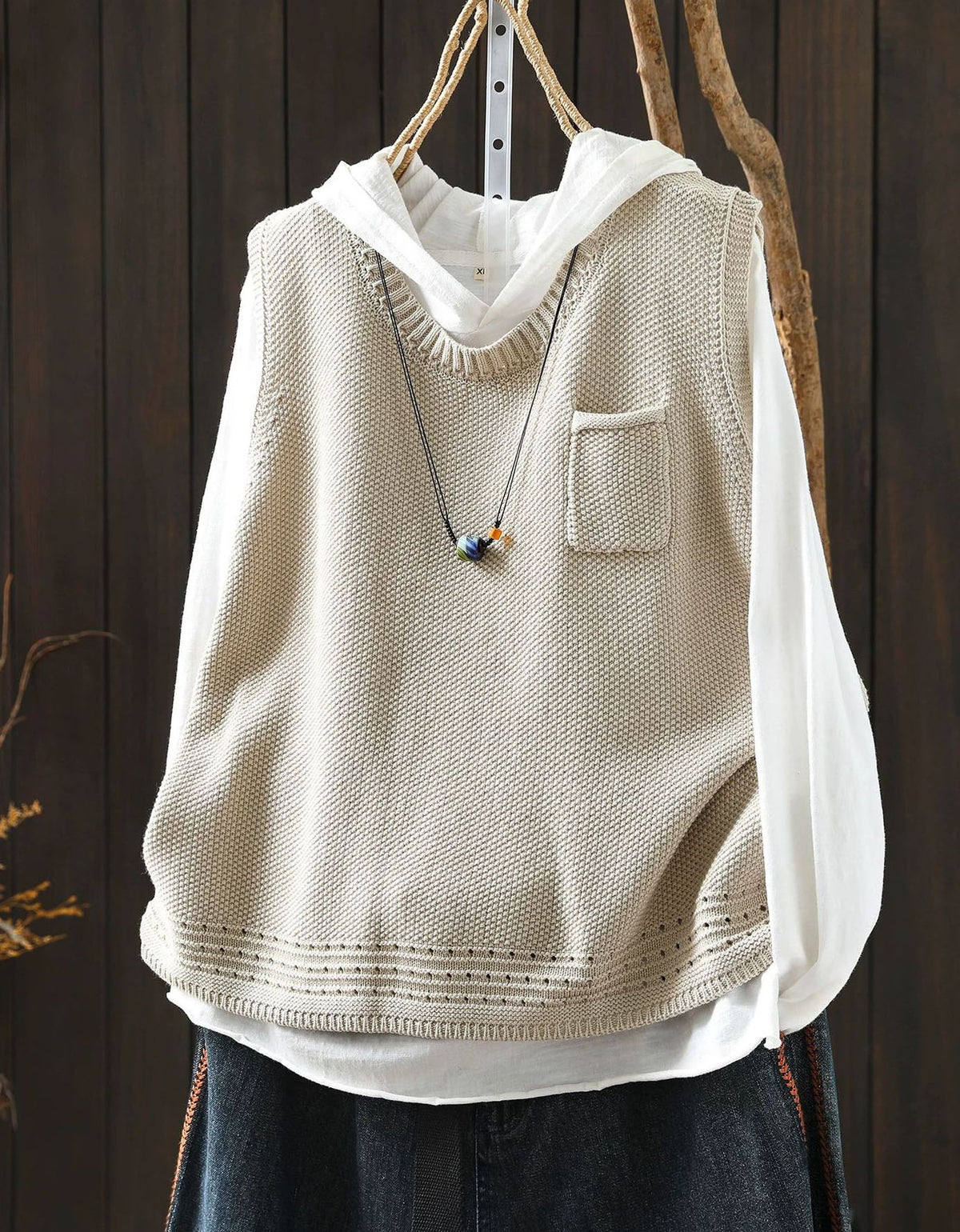 Beige Knit Sweater Vest for Women – Relaxed V-Neck Layering Top