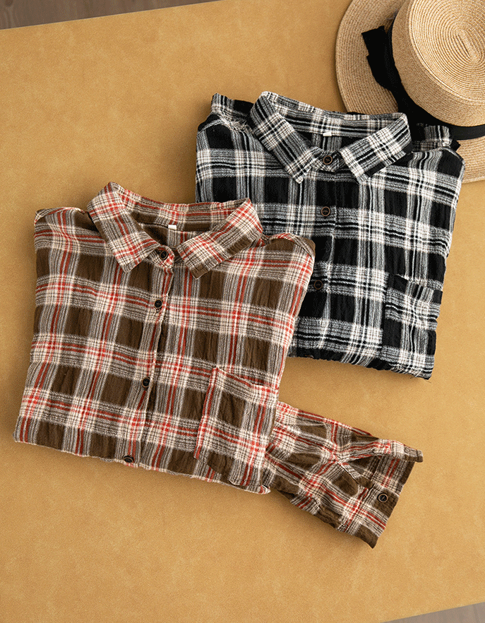 Women’s casual brown plaid shirt styled with relaxed trousers for an everyday autumn outfit