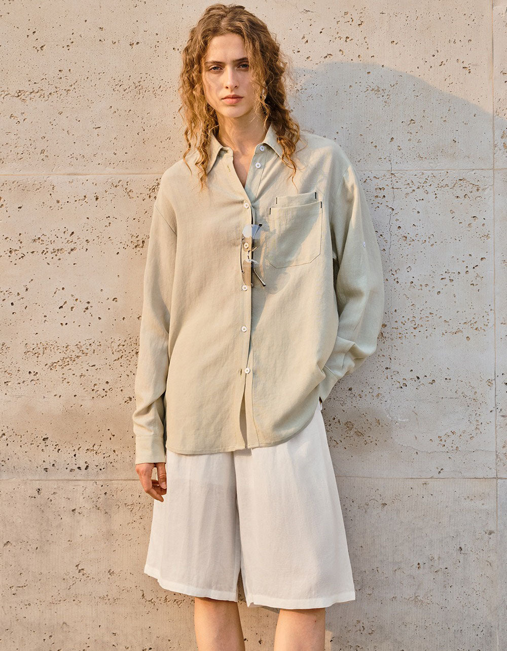 Lightweight Linen Bermuda Shorts for Women Summer Wear