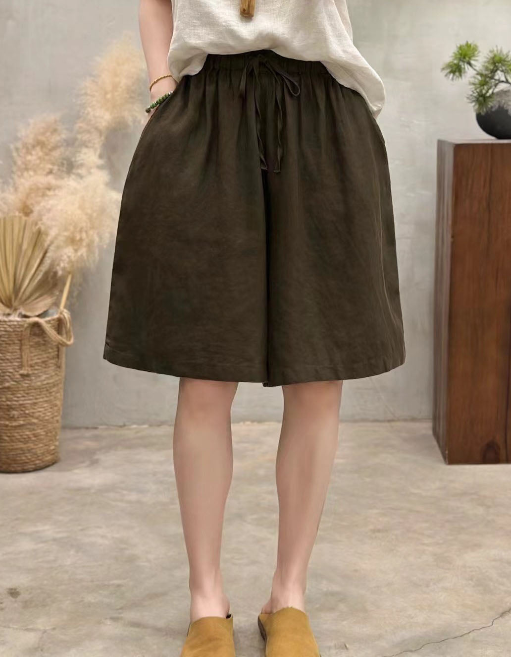 Minimalist high waist culotte shorts with comfortable loose fit silhouette