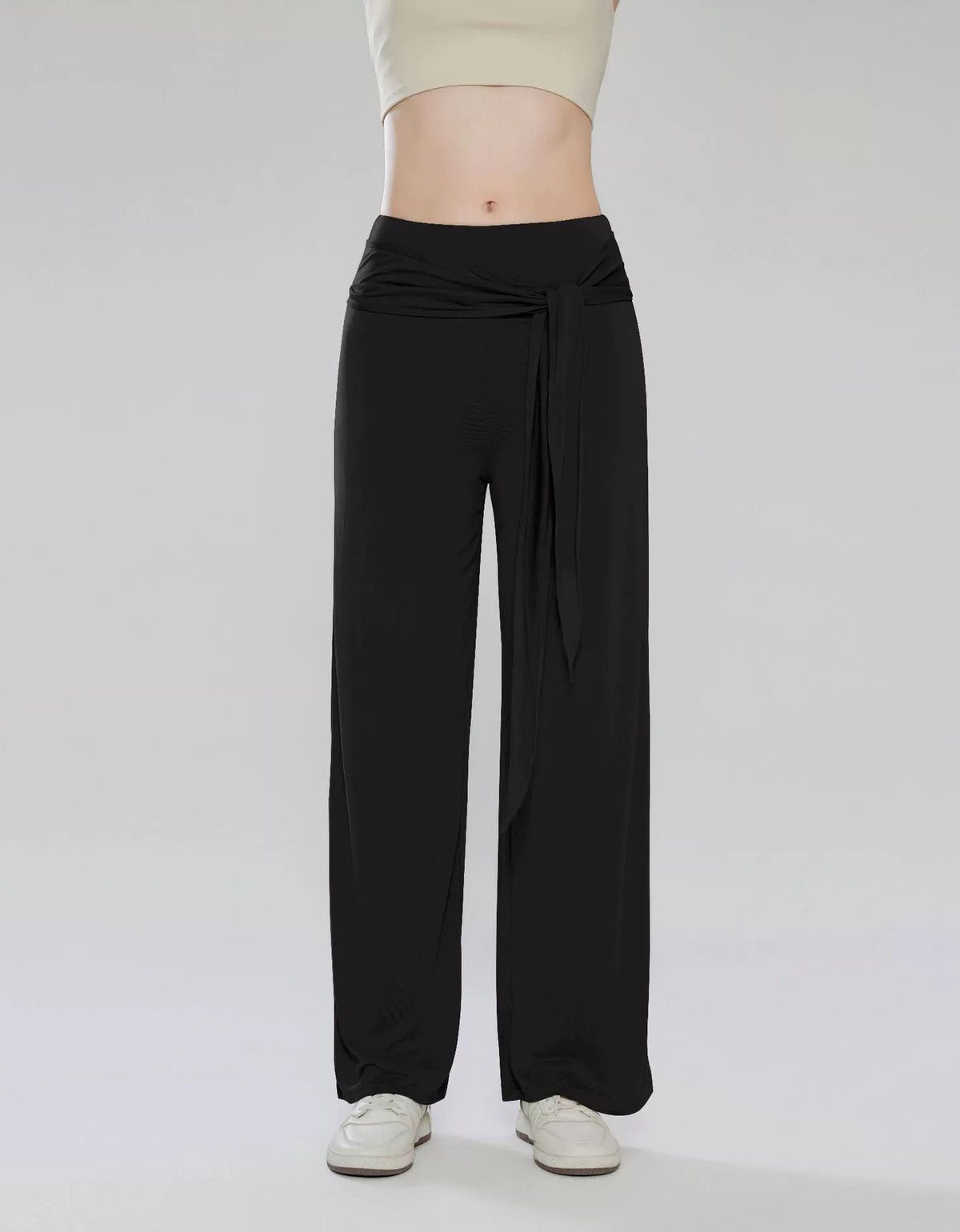 Flowy wide leg trousers with adjustable belt