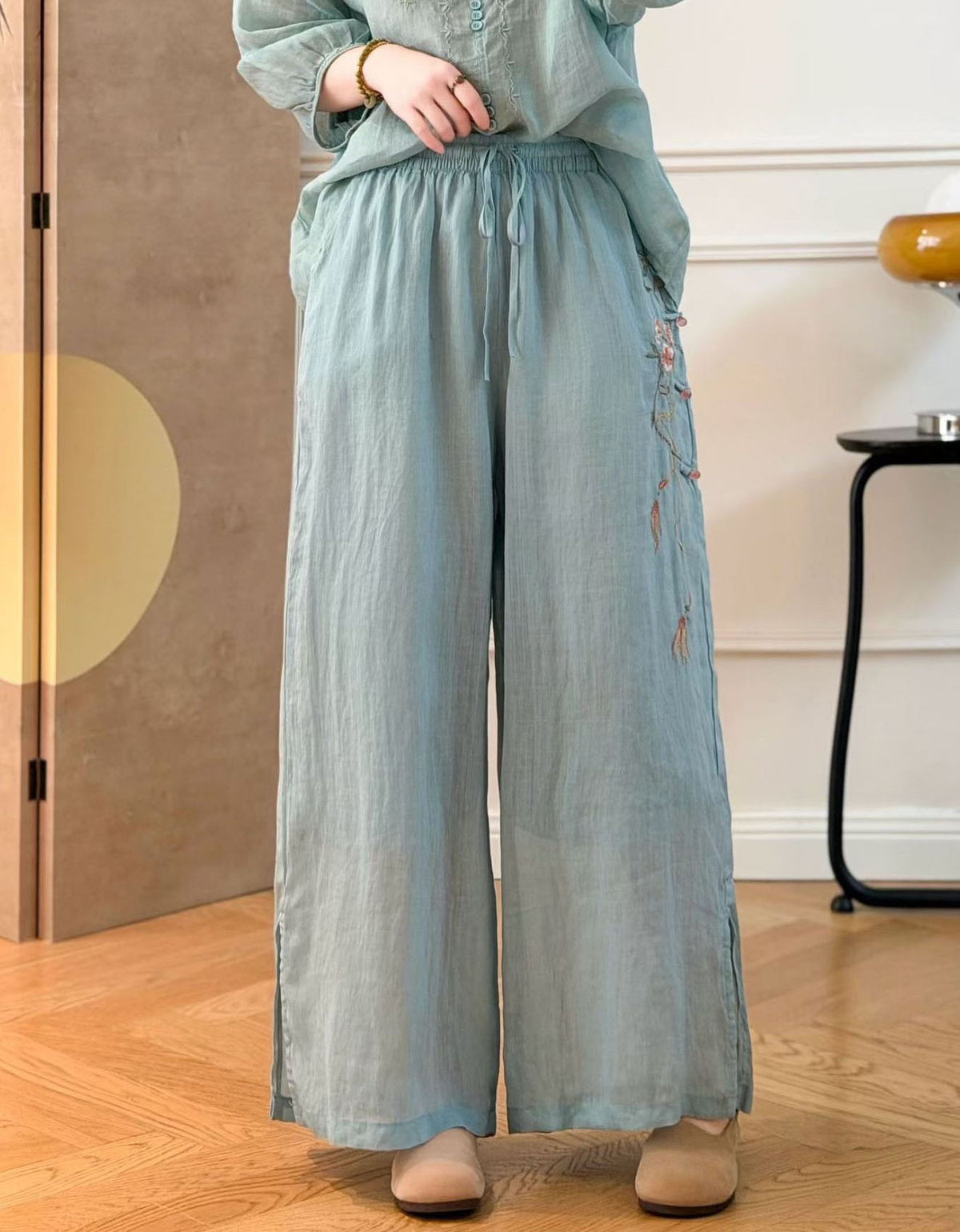Casual embroidered linen pants for women with drawstring waistband