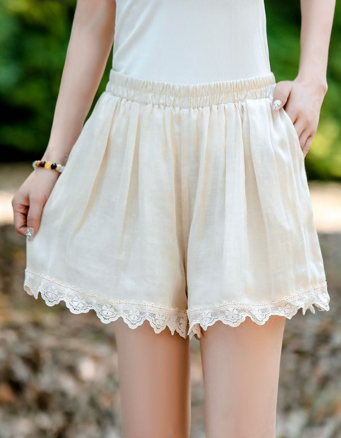 Lightweight Pastel Pink Relaxed Fit Shorts – Women’s Korean Style Elastic Waist Lace Detail Shorts
