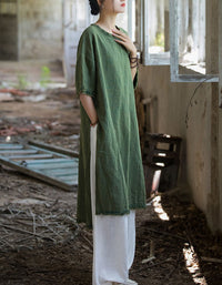 Women’s bohemian green linen top with loose silhouette